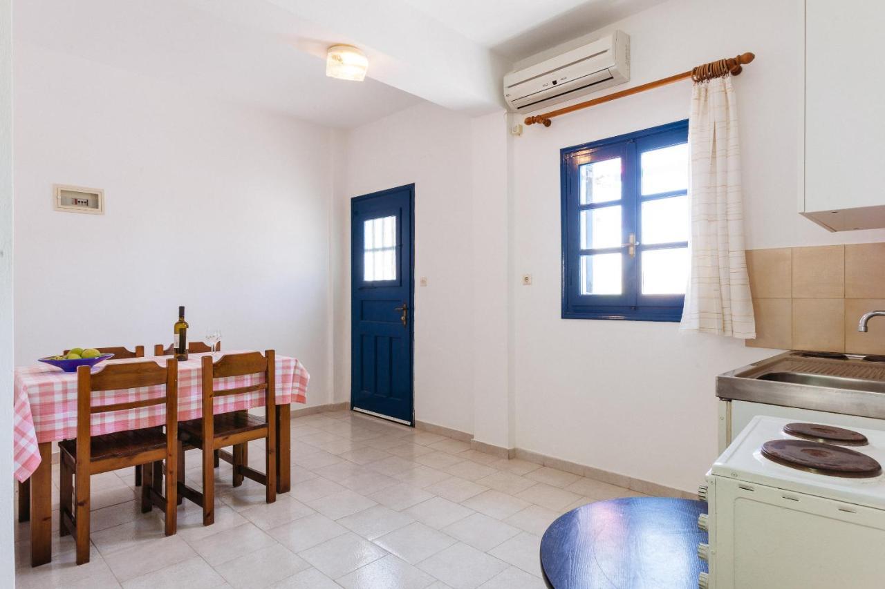 Thalassitis Coastal Apartments Perivolos  Buitenkant foto