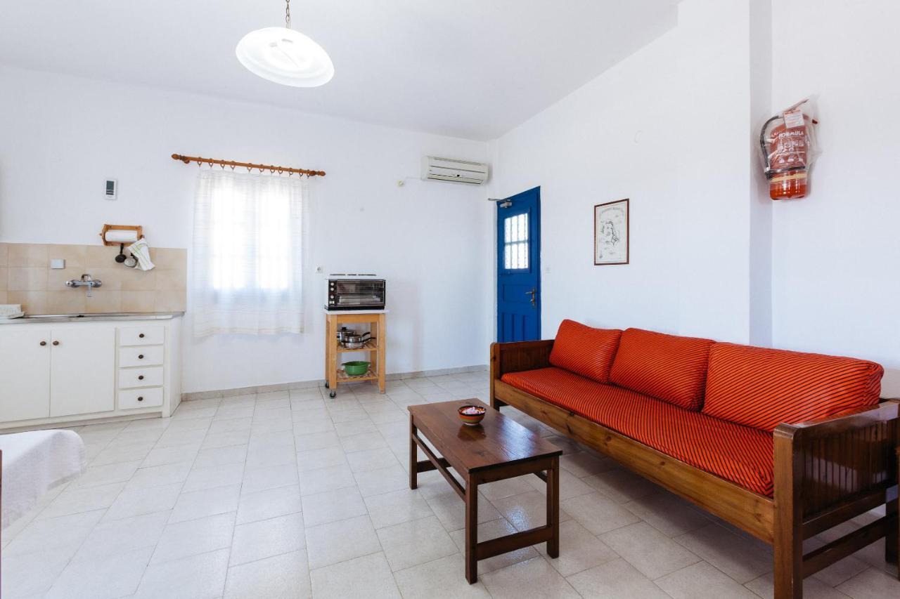 Thalassitis Coastal Apartments Perivolos  Buitenkant foto
