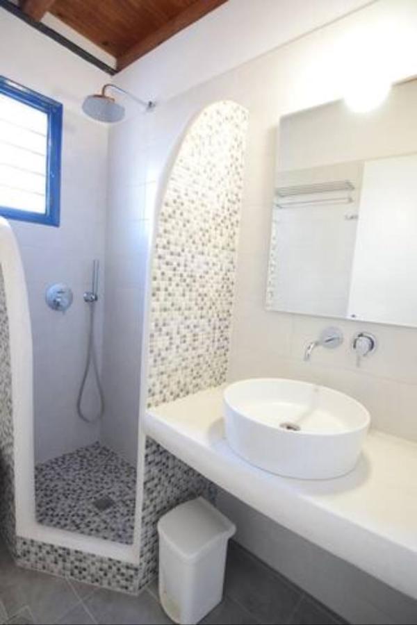 Thalassitis Coastal Apartments Perivolos  Buitenkant foto