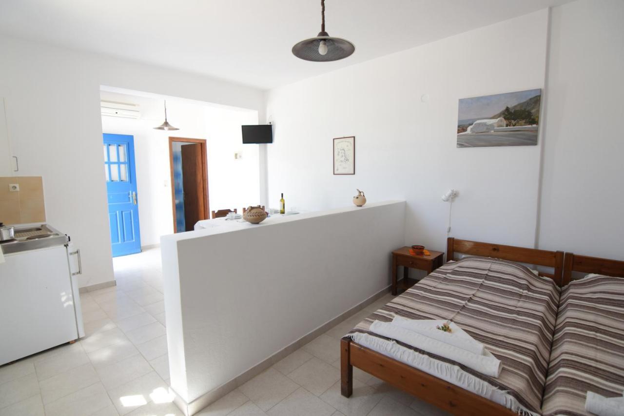 Thalassitis Coastal Apartments Perivolos  Buitenkant foto
