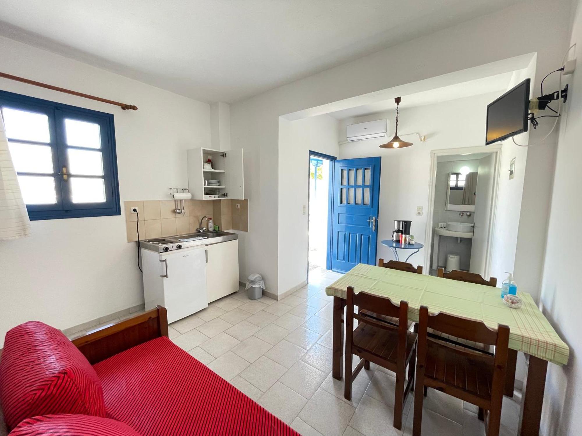 Thalassitis Coastal Apartments Perivolos  Buitenkant foto