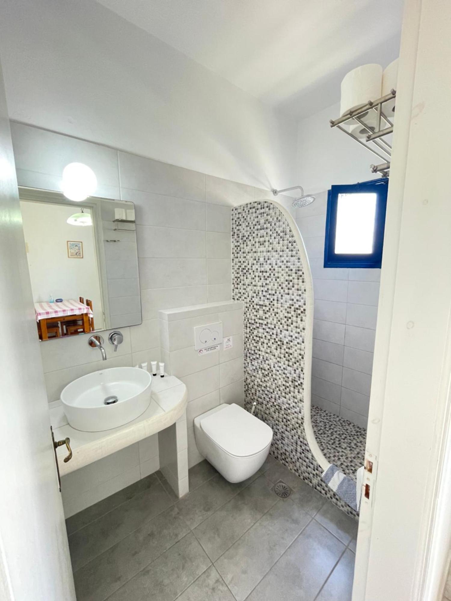 Thalassitis Coastal Apartments Perivolos  Buitenkant foto