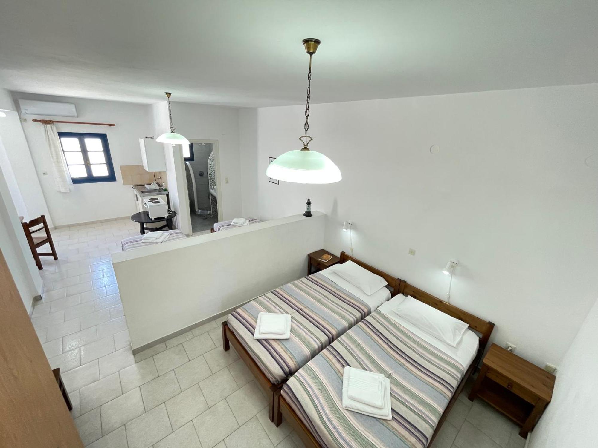 Thalassitis Coastal Apartments Perivolos  Buitenkant foto